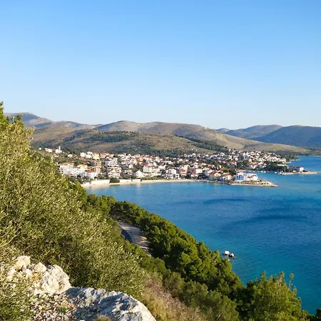 In - Sibenik Riviera 36075 * Primošten