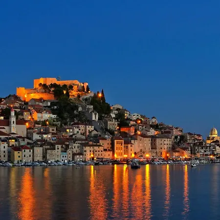 In - Sibenik Riviera 36075 Primošten